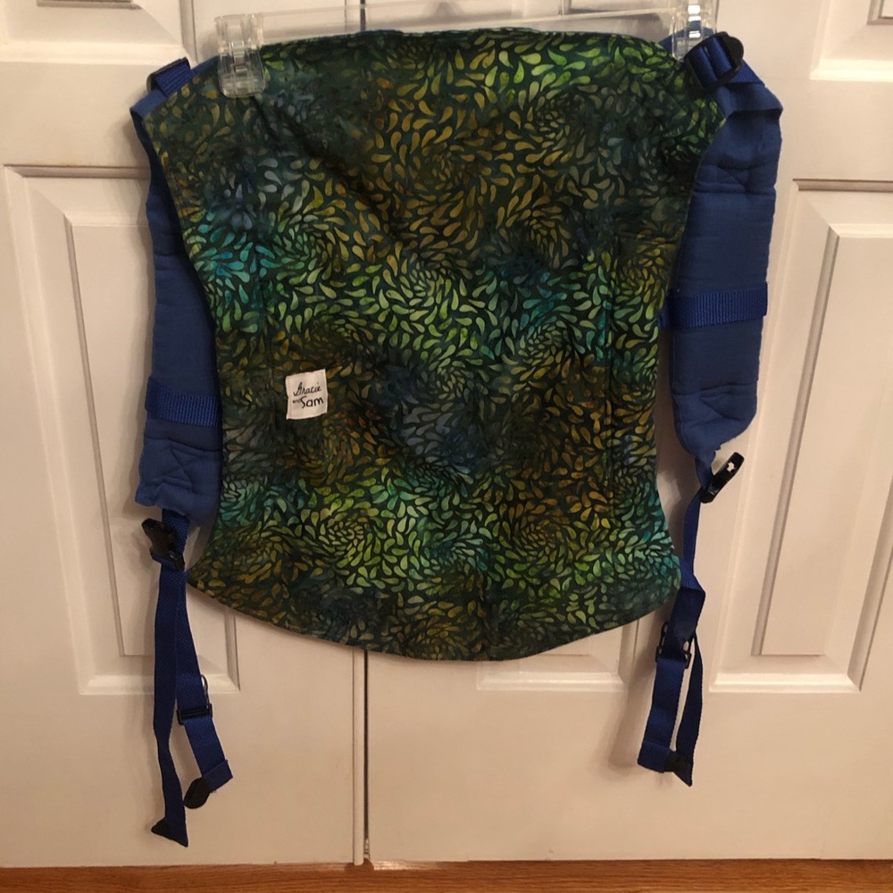 Gracie & Sam Onbuhimo baby carrier
